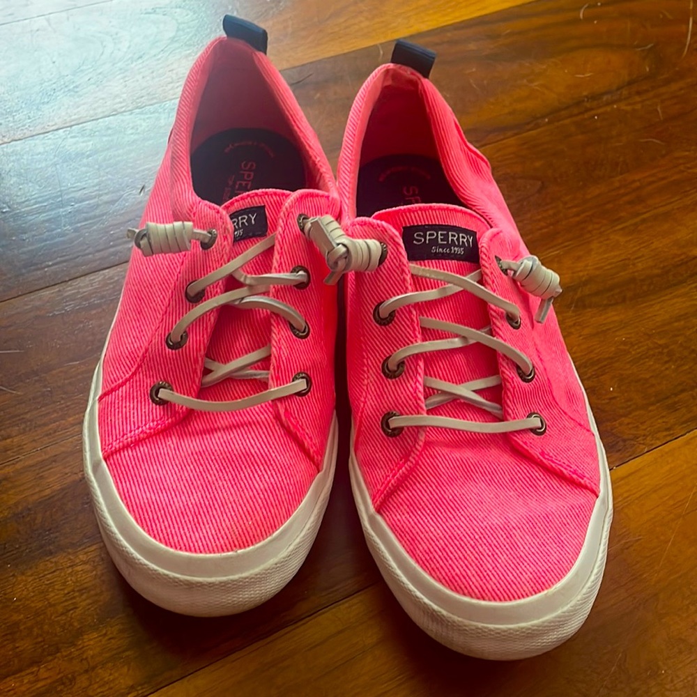 Women’s slip on Bright Pink Sperrys!